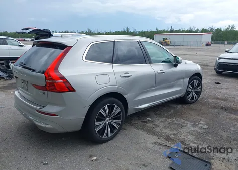 2023 Volvo Xc60 B5 Plus Bright Theme z USA, uszkodzony, nr VIN YV4L12RE4P1261427